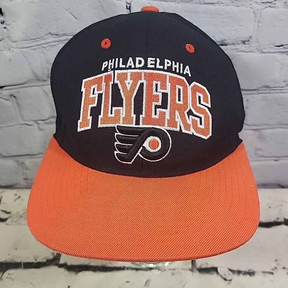 Philadelphia Flyers NHL Mitchell & Ness Vintage Cap Snapback Hat 100% Wool OSFA‎